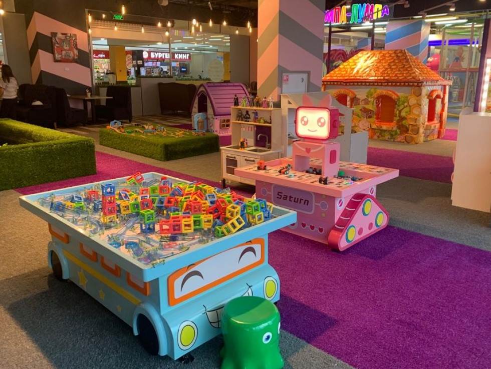 Игровые столы конструкторы для малышей в Умпа-Лумпа и Киселёк