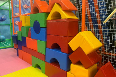 Игровые кубики для малышей в детском центр Умпа-Лумпа и ресторане Киселёк